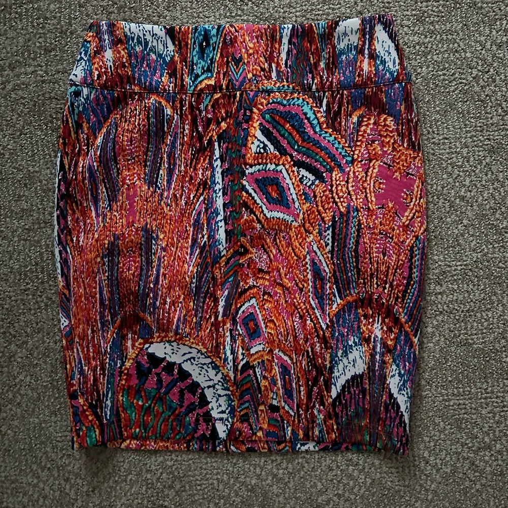 bebe Multicolor Abstract Print Mini Skirt — Orange Pink Blue